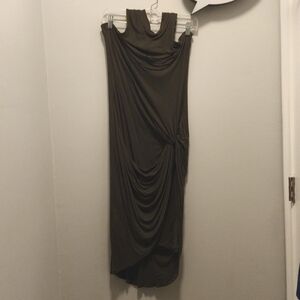 Plus size tshirt dress with twist knot ruching